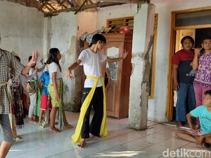 25 Tahun Mati Suri, Wayang Wong Cirebon Bangkit di Tengah Pandemi 25 Tahun Mati Suri, Wayang Wong Cirebon Bangkit di Tengah Pandemi