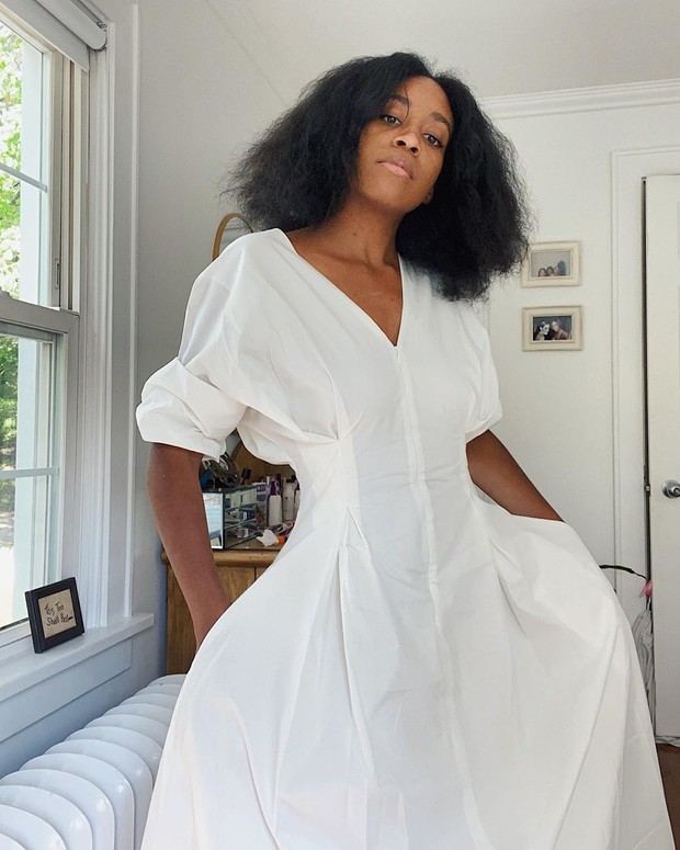 Sebagai mantan editor fashion, Chrissy Rutherford selalu berpenampilan penuh gaya yang sesuai dengan kepribadiannya.