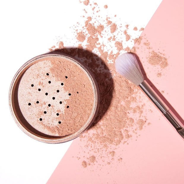 Rekomendasi Powder Brush yang Terjangkau