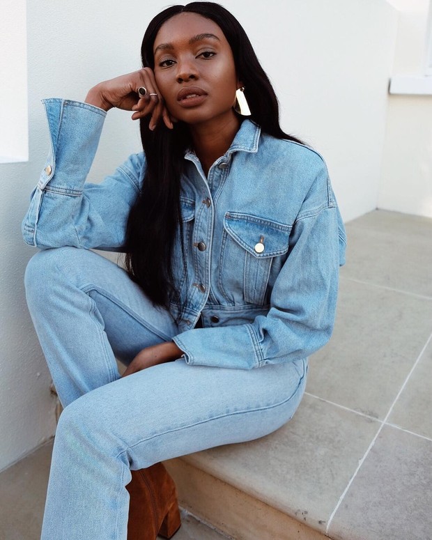 Natasha Ndlovu merupakan gambaran model berkulit hitam yang berhasil pada pencapaian tinggi. Ia juga menjalani aktivitas sebagai fashion blogger.