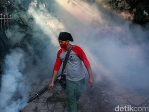 Cegah DBD dan Chikungunya, Kawasan Pondok Aren Difogging