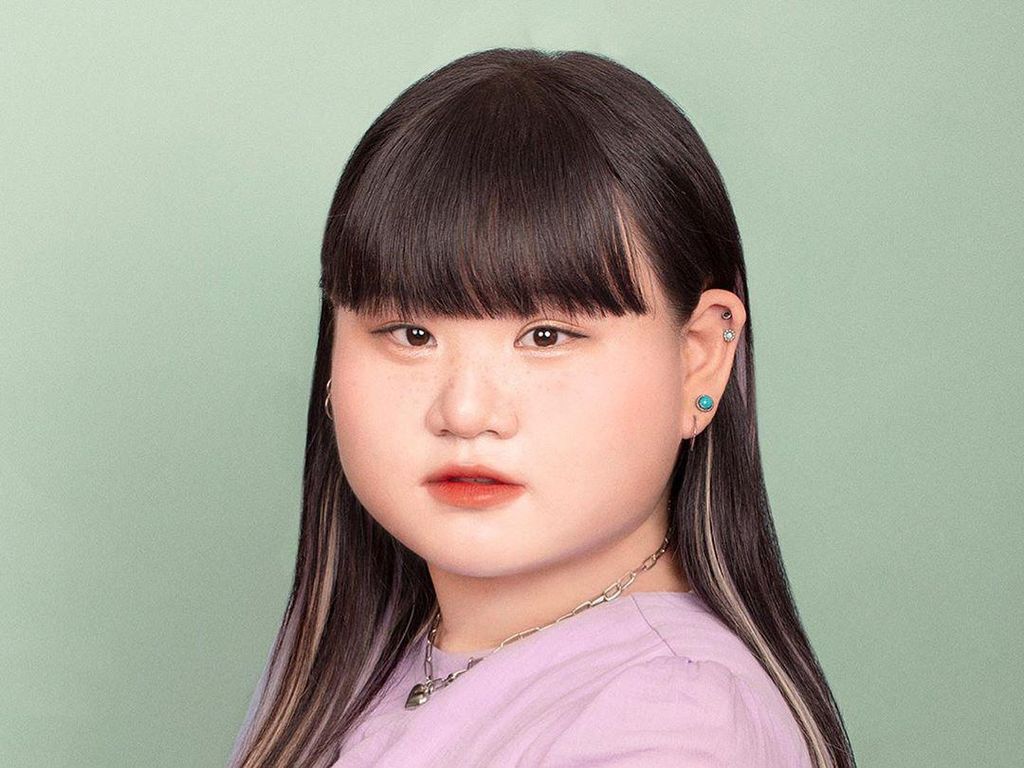 Punya Wajah Lebar, Wanita Ini Marah Dirinya Jadi Bahan Challenge Edit Foto Punya Wajah Lebar, Wanita Ini Marah Dirinya Jadi Bahan Challenge Edit Foto