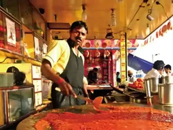 Kelaparan, Dua Pria Ini Nekat Curi 80 Kg Mentega dan Keju