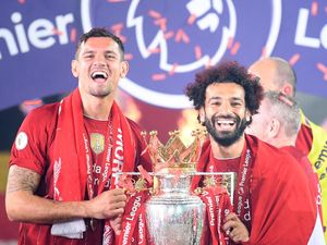 Liverpool Dibantai, Lovren Ribut dengan Kopites di Medsos