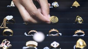 Harga Emas Naik, yang Beli Sejak 10 Tahun Lalu Untung 119%