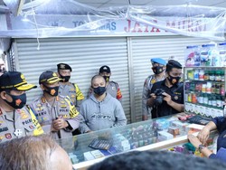 Kapolda Metro Cek Protokol Kesehatan di Pusat Pertokoan di Jakpus