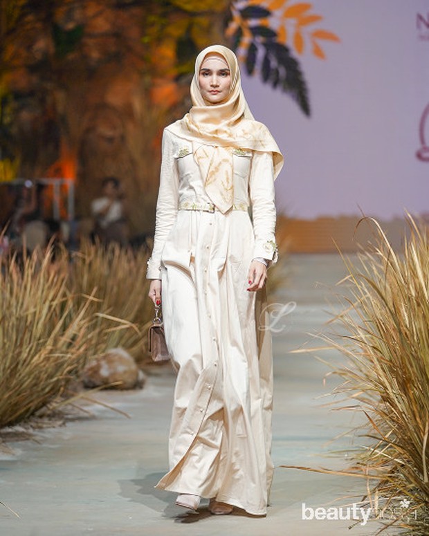 MF 5 dress bordir/lbylcb.com Warna soft dengan minim motif membuatnya terlihat simpel namun tetap elegan