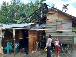 Diduga Pengaruh Narkoba, Nelayan di Aceh Bakar Rumah Kakak Kandung