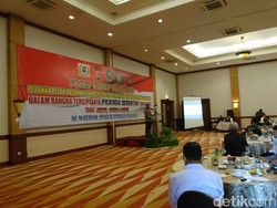 Polisi Minta Perusahaan di Cilegon Tak PHK Karyawan hingga Pilkada Usai