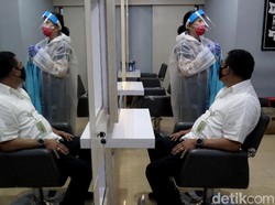 Pemprov DKI Izinkan 13 Kegiatan Dibuka, Bioskop-Gym Belum Boleh