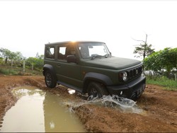 Seberapa Ramah Suzuki Jimny saat Dinahkodai Offroader Pemula?