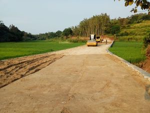 TNI Buka Akses Jalan Penghubung 2 Desa di Cilegon dari Hibah Tanah Warga TNI Buka Akses Jalan Penghubung 2 Desa di Cilegon dari Hibah Tanah Warga
