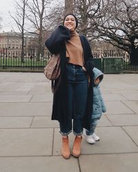 Gaya Minimalis ala Ayudia Bing Slamet