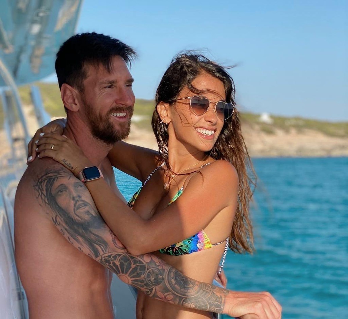 Intip Liburannya Keluarga Lionel Messi (Instagram/antonelaroccuzzo)