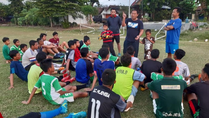 Asisten Pelatih Persela Lamongan Didik Ludianto