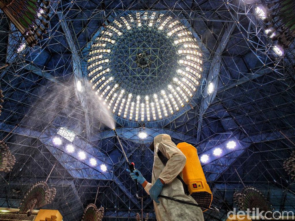 Begini Persiapan Salat Id di Jakarta Islamic Centre Begini Persiapan Salat Id di Jakarta Islamic Centre