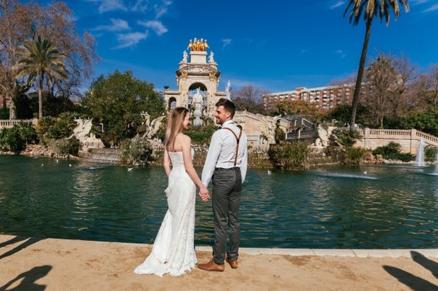 Banyak wanita masih menganggap bahwa seks pertama seharusnya berdarah sebagai tanda dari robeknya selaput dara.