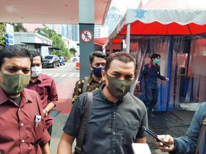 FPI: Budi Djarot Ngeles Anggap Pembakaran Poster Habib Rizieq Accident