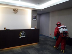 Ketua DPRD DKI: Anggota Dewan Positif Corona Bertambah