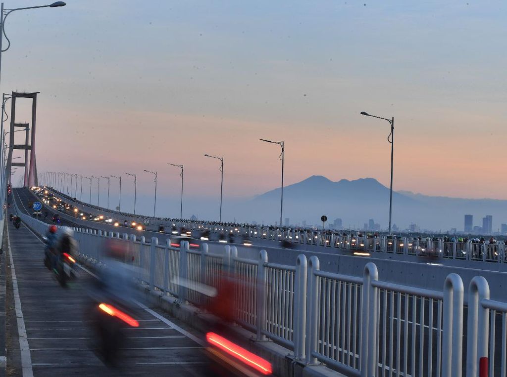 4 Jembatan yang Sita Perhatian di Surabaya
