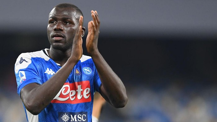 NAPLES, ITALY - SEPTEMBER 14: Kalidou Koulibaly of SSC Napoli in actionduring the Serie A match between SSC Napoli and UC Sampdoria at Stadio San Paolo on September 14, 2019 in Naples, Italy. (Photo by Francesco Pecoraro/Getty Images)