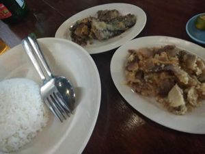 Foto: Menikmati Makanan Khas Suku Dayak Bidayuh di Malaysia