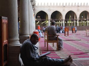 Bacaan Doa Kafaratul Majelis untuk Menutup Acara Sesuai Sunnah