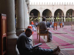 Bacaan Doa Kafaratul Majelis untuk Menutup Acara Sesuai Sunnah