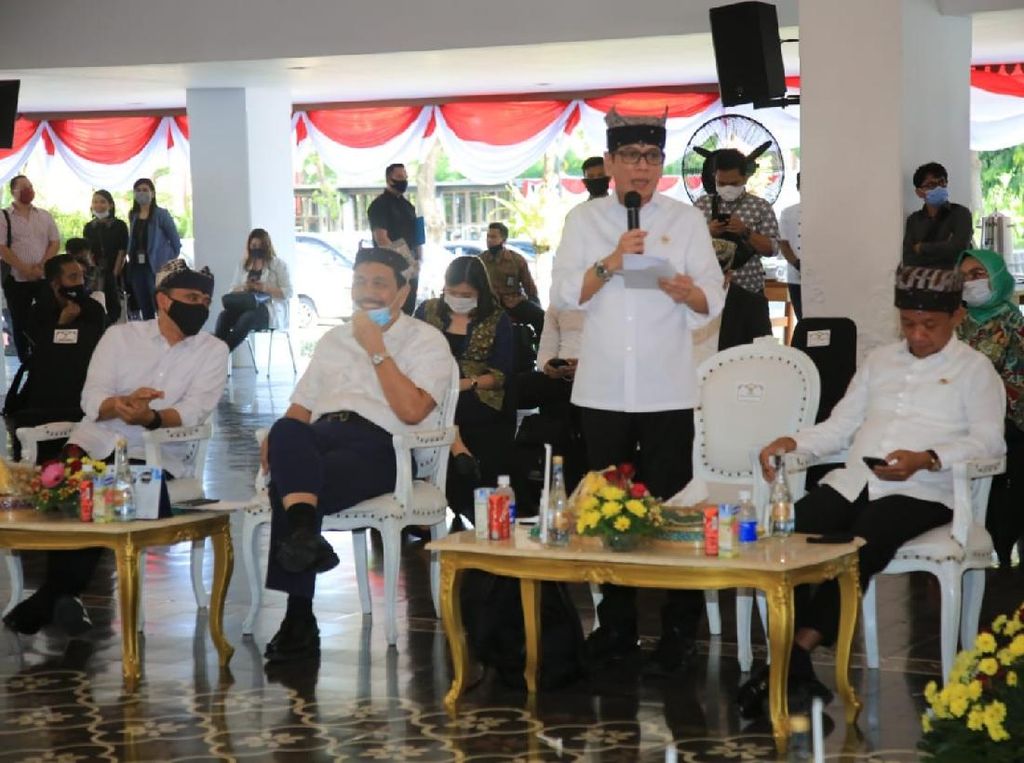 Menparekraf Wishnutama: Pariwisata Banyuwangi Buka Lapangan Kerja Menparekraf Wishnutama: Pariwisata Banyuwangi Buka Lapangan Kerja