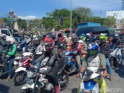 Jelang Idul Adha, Pemudik Sepeda Motor Padati Jalur Pantura Cirebon