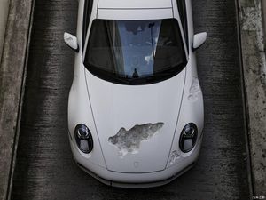 Porsche Ini Sengaja Dibikin Bopeng Seperti Ditemukan 1.000 Tahun Lagi