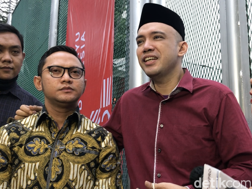 Bebas Murni, Sandy Tumiwa Akan Tetap Jalani Rehabilitasi Bebas Murni, Sandy Tumiwa Akan Tetap Jalani Rehabilitasi