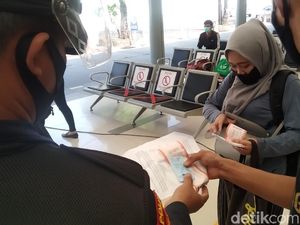H-1 Idul Adha, Begini Situasi di Stasiun Senen Jakpus