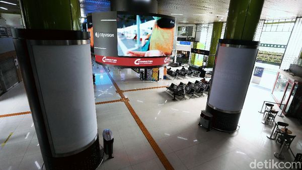 Stasiun Gambir Masih Lengang Jelang Idul Adha