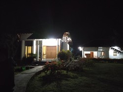 Jenazah Sastrawan Ajip Rosidi Akan Dimakamkan di Magelang Siang Nanti