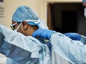 Upaya Inggris Deteksi Corona Hanya 1,5 Jam saat Corona Tambah Mencekam