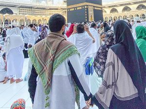 Jamaah Haji Terbatas, Para Selebriti Rindu Tanah Suci