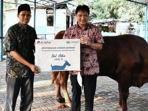 Askrindo Syariah Salurkan Bantuan Hewan Kurban
