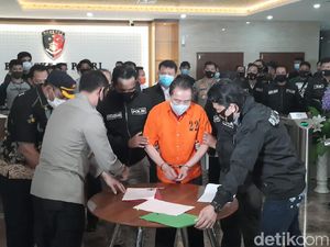 Kabareskrim-Kejagung Tanda Tangani Berkas Penyerahan Djoko Tjandra Kabareskrim-Kejagung Tanda Tangani Berkas Penyerahan Djoko Tjandra