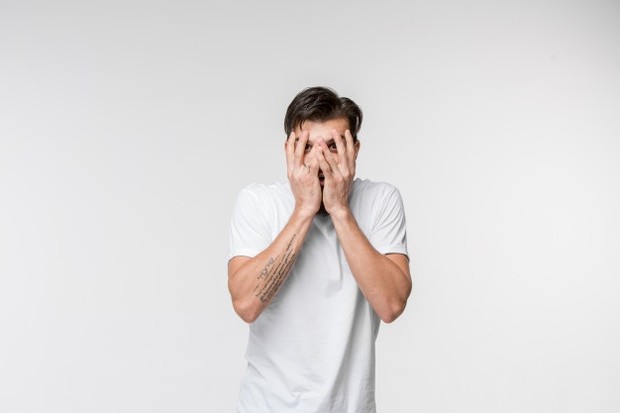 Perbedaan tingkat hasrat seksual antara pasangan tidak berarti bahwa satu pasangan memiliki kecanduan seks pada pasangannya.