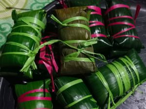 Gilang Bungkus Viral, Netizen Sindir Pakai Buras hingga Nasi Bungkus Gilang Bungkus Viral, Netizen Sindir Pakai Buras hingga Nasi Bungkus
