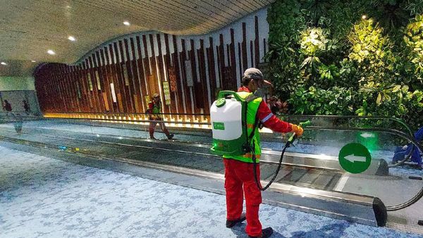 Intip Penerapan Protokol Kesehatan di Bandara Saat New Normal