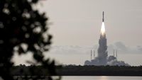 Sukses! Momen Peluncuran Robot Tercanggih NASA Menuju Mars