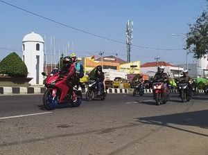 Terpantau Lengang, Tidak Ada Penyekatan Pemudik di Perbatasan Bekasi-Karawang Terpantau Lengang, Tidak Ada Penyekatan Pemudik di Perbatasan Bekasi-Karawang