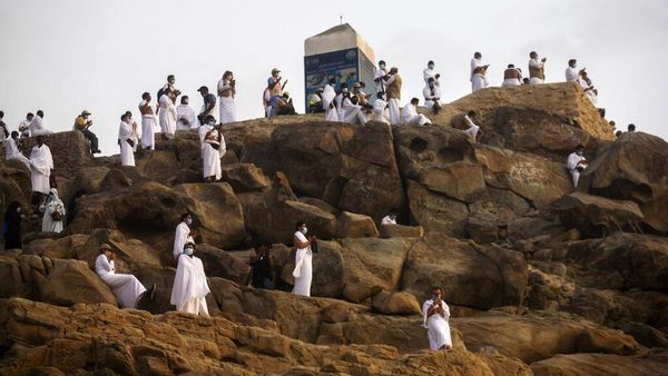 Potret Jemaah Haji Wukuf di Tengah Pandemi