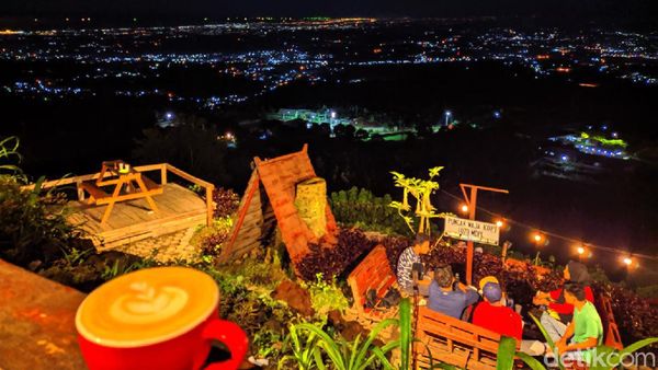Foto: Puncak Waja Kopi di Kaki Gunung Ciremai