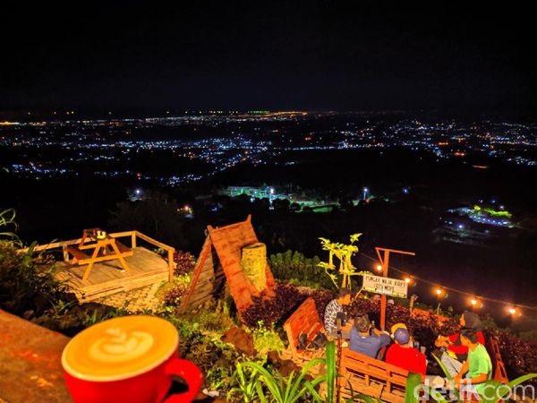 Foto: Puncak Waja Kopi di Kaki Gunung Ciremai