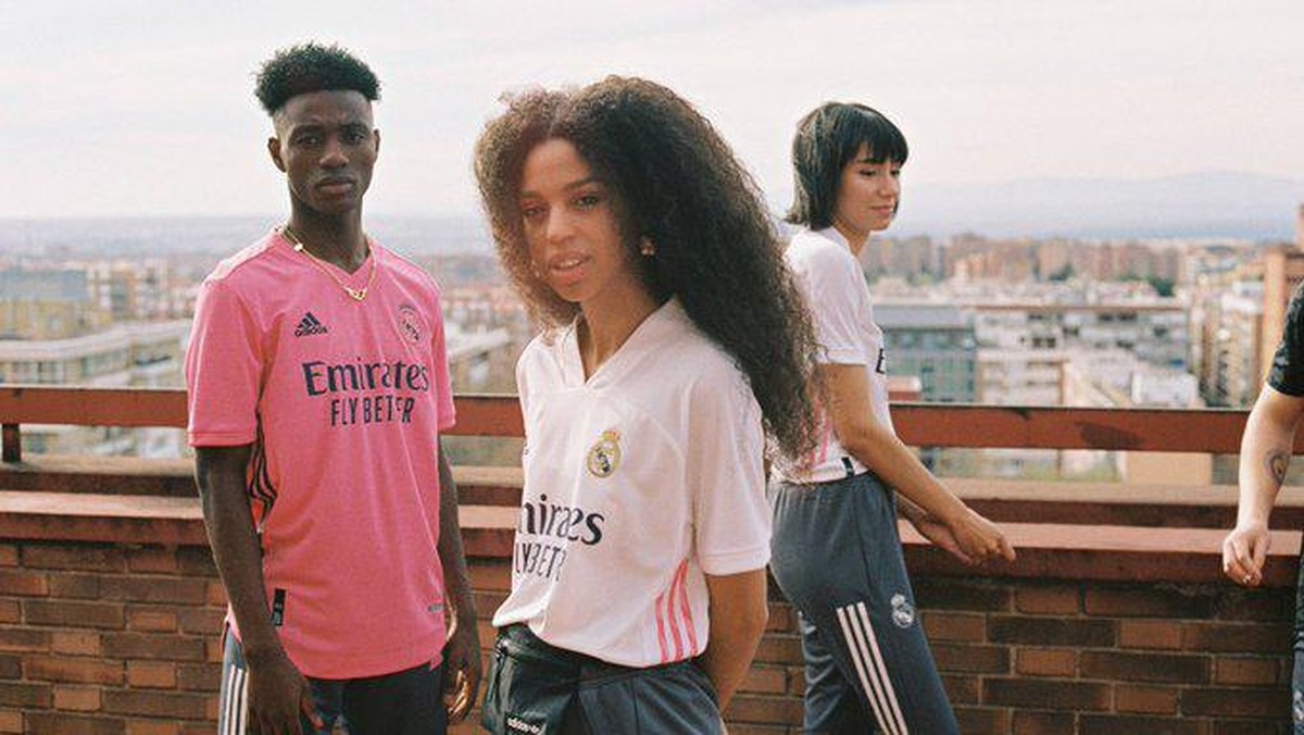Real Madrid rilis jersey baru. (Foto: Twitter @adidasfootball)