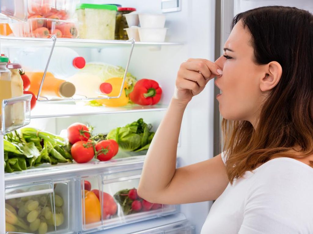 5 Bahan Dapur Ini Bisa Hilangkan Bau di Kulkas 5 Bahan Dapur Ini Bisa Hilangkan Bau di Kulkas