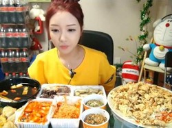 Selain Fetish Kain Jarik, Ada Food Fetish yang Dipicu karena Makanan